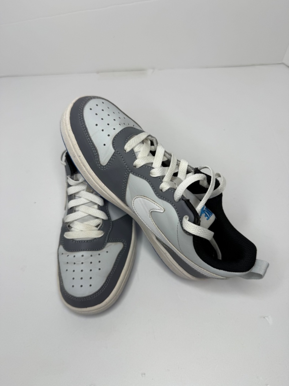 Nike Court Borough Low Gray DV5456-019 Youth Size US 4Y